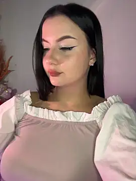 LolaKONG online show from March 5, 8:49 pm