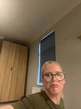 Amelie BlondeXX online show from February 28, 3:46 pm