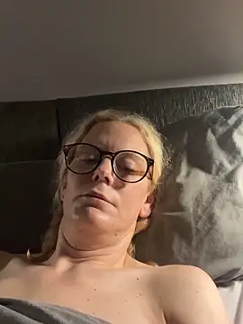 Amelie BlondeXX online show from March 3, 8:09 am