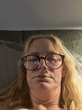 Amelie BlondeXX online show from March 4, 8:20 am