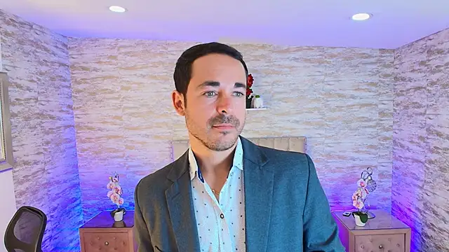 Snapshot of Adams_Sanz chatting on May 20, 8:37 pm Adams Sanz online show from May 20, 8:37 pm