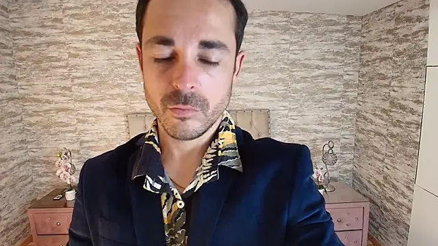Snapshot of Adams_Sanz chatting on May 22, 7:41 pm Adams Sanz online show from May 22, 7:41 pm