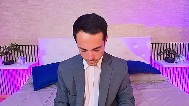 Snapshot of Adams_Sanz chatting on June 6, 7:07 pm Adams Sanz online show from June 6, 7:07 pm