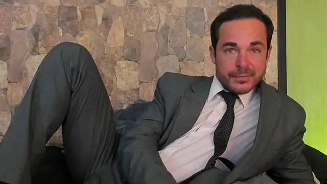 Snapshot of Adams_Sanz chatting on June 13, 7:17 am Adams Sanz online show from June 13, 7:17 am