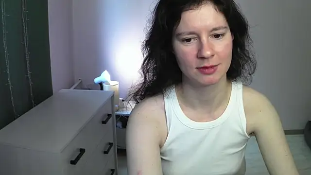 Snapshot of Senxual_Tease chatting on March 25, 12:44 pm Senxual Tease online show from March 25, 12:44 pm