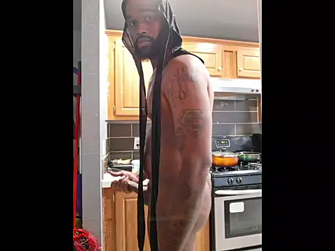 Snapshot of kingbbd6969 chatting on March 9, 6:12 pm kingbbd6969 online show from March 9, 6:12 pm