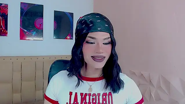 Snapshot of Shadia__Valera_ chatting on March 8, 4:49 am Shadia Valera online show from March 8, 4:49 am