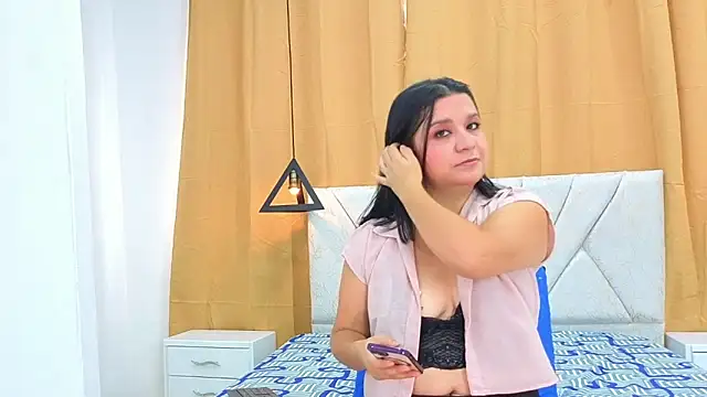 graceanderson  online show from March 6, 7:43 pm