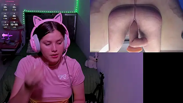trianna sweet online show from August 3, 9:18 pm