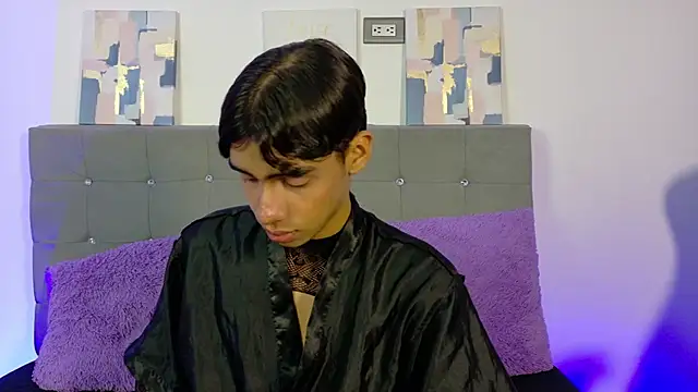 Eros Lux online show from June 24, 2:05 pm