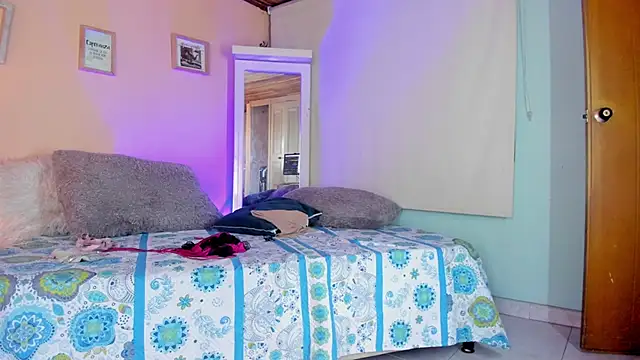 Exotic girl28 online show from March 16, 1:37 pm