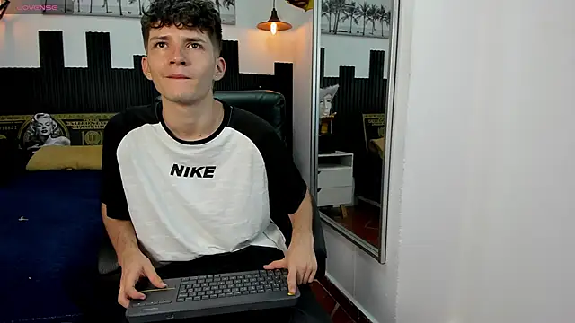 trevor mob online show from June 11, 7:56 pm