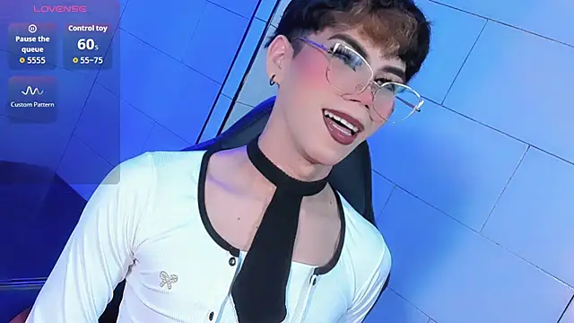 Gema Jones  online show from June 27, 11:48 am