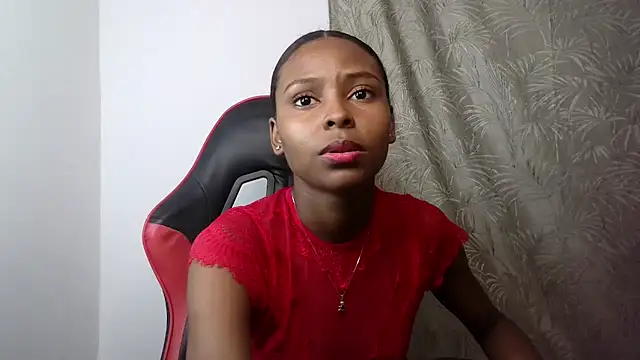 Snapshot of Dulce_camx chatting on August 3, 3:05 am Dulce camx online show from August 3, 3:05 am