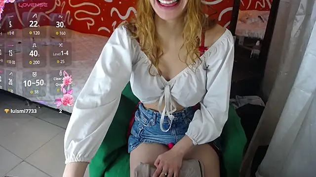 lucyrivera  online show from March 17, 11:35 am