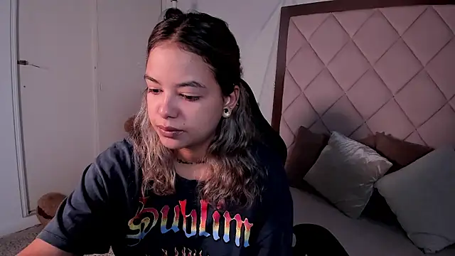 Snapshot of dulce_lyraa1 chatting on July 13, 3:42 am dulce lyraa1 online show from July 13, 3:42 am