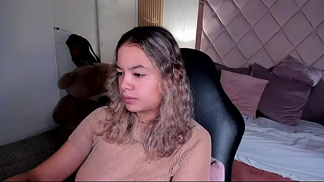 Snapshot of dulce_lyraa1 chatting on July 22, 6:16 am dulce lyraa1 online show from July 22, 6:16 am