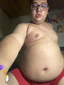 Estiv 05 online show from March 17, 4:06 am