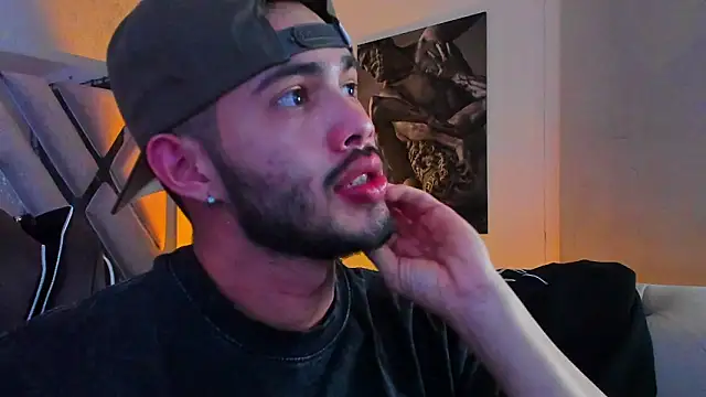 Vincentblack online show from May 3, 6:41 am