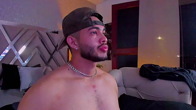 Snapshot of Vincentblack chatting on June 15, 2:36 am Vincentblack online show from June 15, 2:36 am