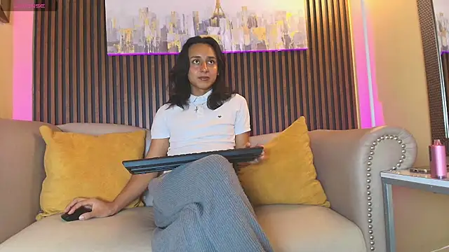 Elisasue online show from May 22, 3:24 am