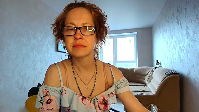 LioraWeiss online show from May 15, 5:14 am