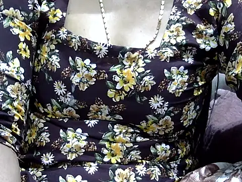 HOTY SAPNA02sCyOz9QcTD online show from April 10, 3:17 pm
