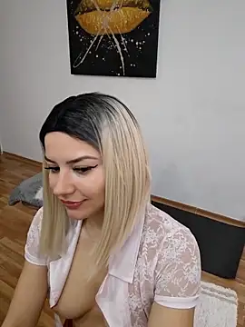 DaisyLuvsYou  online show from March 18, 5:10 am