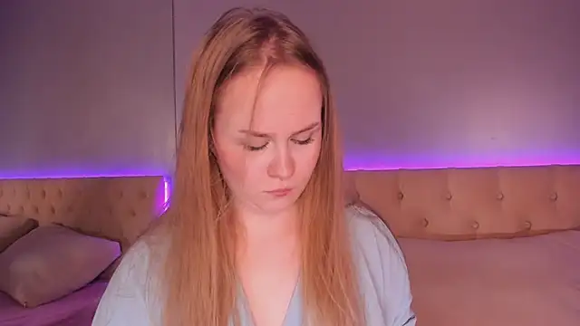 Snapshot of stacy_moorex chatting on May 4, 8:27 pm stacy moorex online show from May 4, 8:27 pm