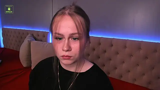 Snapshot of stacy_moorex chatting on July 2, 8:37 pm stacy moorex online show from July 2, 8:37 pm