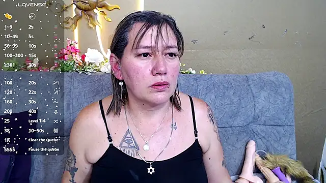 Snapshot of nanygp chatting on July 22, 8:11 pm nanygp online show from July 22, 8:11 pm
