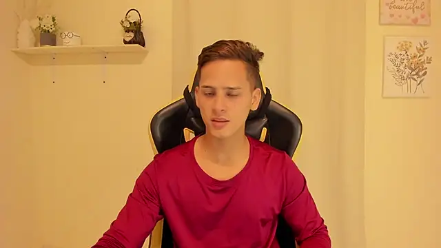 sexy andres01 online show from May 28, 4:32 am