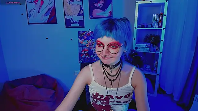 Snapshot of powderofgun chatting on May 29, 8:07 pm powderofgun online show from May 29, 8:07 pm