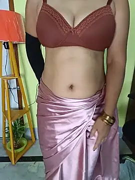Snapshot of Kritika05 chatting on June 4, 3:45 am Kritika05 online show from June 4, 3:45 am