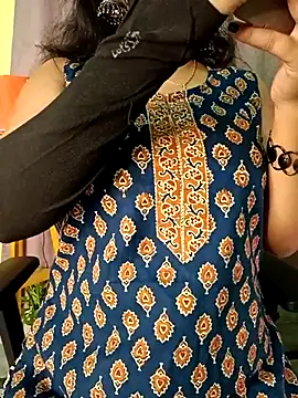 Snapshot of Kritika05 chatting on June 9, 7:03 pm Kritika05 online show from June 9, 7:03 pm