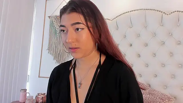 Sara funy online show from March 6, 1:18 pm