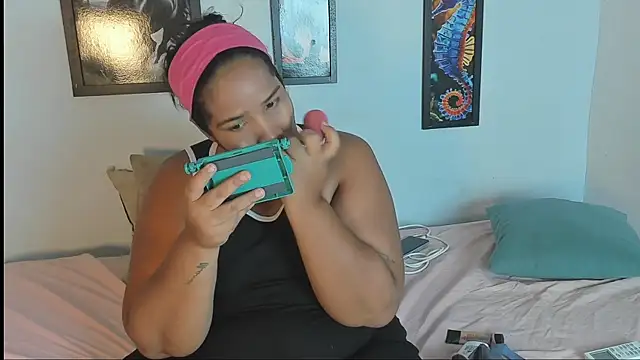 Snapshot of mariana_villa72 chatting on June 19, 3:49 pm mariana villa72 online show from June 19, 3:49 pm