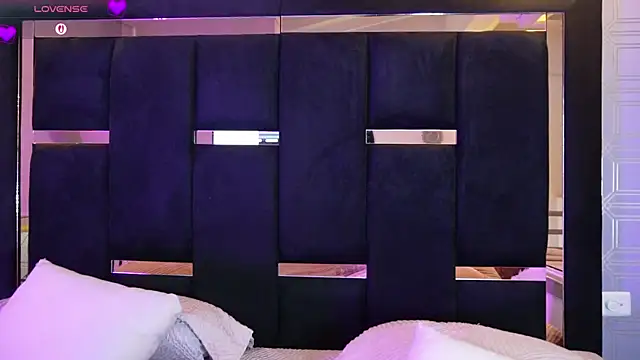 Dark Eros  online show from March 16, 7:40 pm