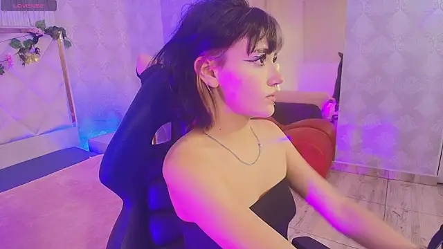 Cloee tay1 online show from July 24, 11:19 am