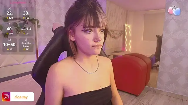 Cloee tay1 online show from July 28, 2:13 pm