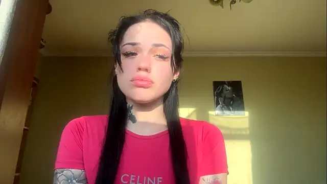 Jennifer anniston online show from March 12, 2:34 pm