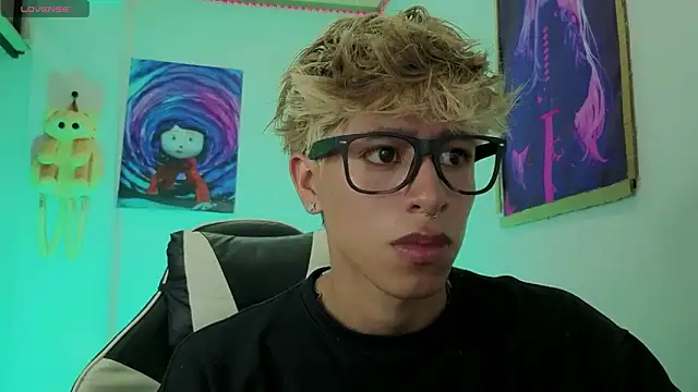 Ryan sweet online show from March 16, 3:56 am