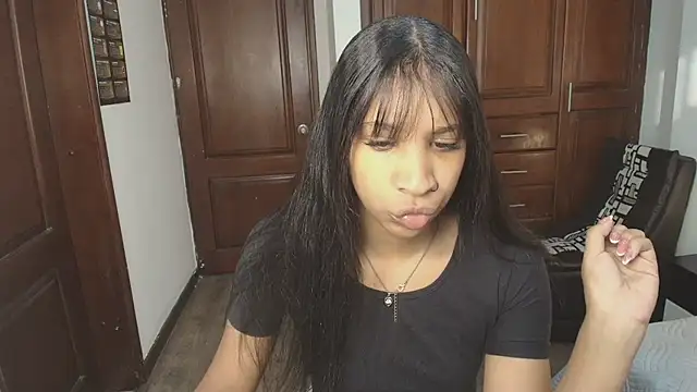 ShayMilleer online show from June 6, 11:37 am