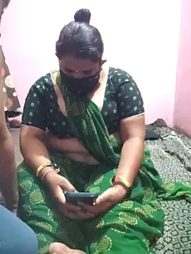Snapshot of gujjuhotcouple chatting on April 21, 5:39 pm gujjuhotcouple online show from April 21, 5:39 pm