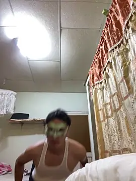 Snapshot of Gonzalogz chatting on March 30, 3:40 am Gonzalogz online show from March 30, 3:40 am