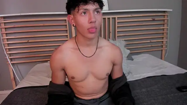 clark ken01 online show from March 12, 9:43 pm