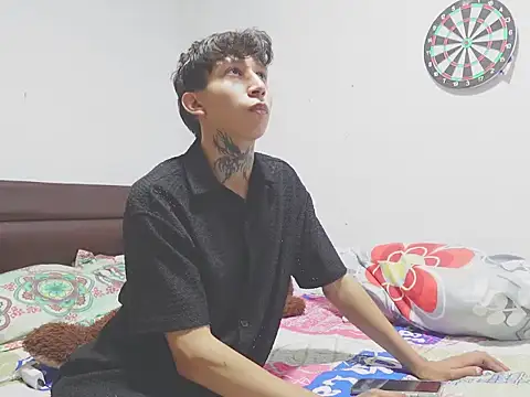 Trevordonson milf online show from March 14, 2:39 am