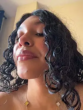 Sophiemoo  online show from June 13, 2:26 pm