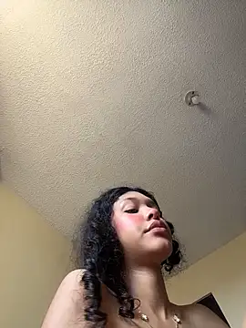 Sophiemoo  online show from June 14, 2:41 pm