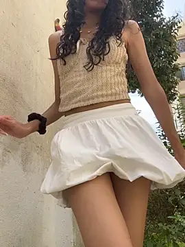 Snapshot of Sophiemoo_ chatting on June 21, 3:25 pm Sophiemoo online show from June 21, 3:25 pm